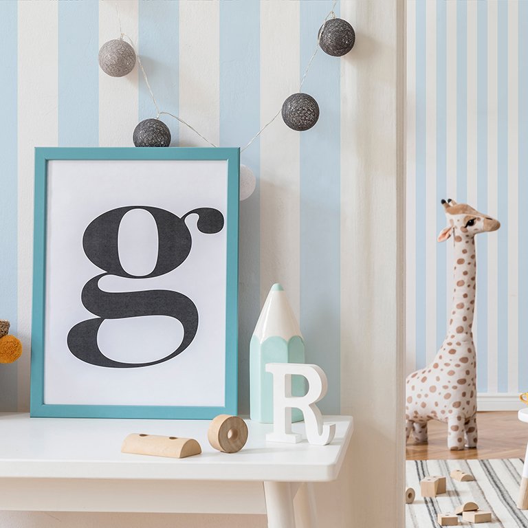 100097-papel-de-parede-importado-pastel-blue-stripe-ambiente.jpg Papel de Parede Infantil Kids n Teens 2 100097 Pastel Blue Stripe “Consultar disponibilidade do Produto 19 9 8750-5835” - Imagem 1