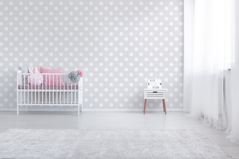 Pink pillow in cradle and posters on the wall in white child's r Papel de Parede Infantil Kids n Teens 2 100102 Dotty Grey “Consultar disponibilidade do Produto 19 9 8750-5835” - Imagem 1